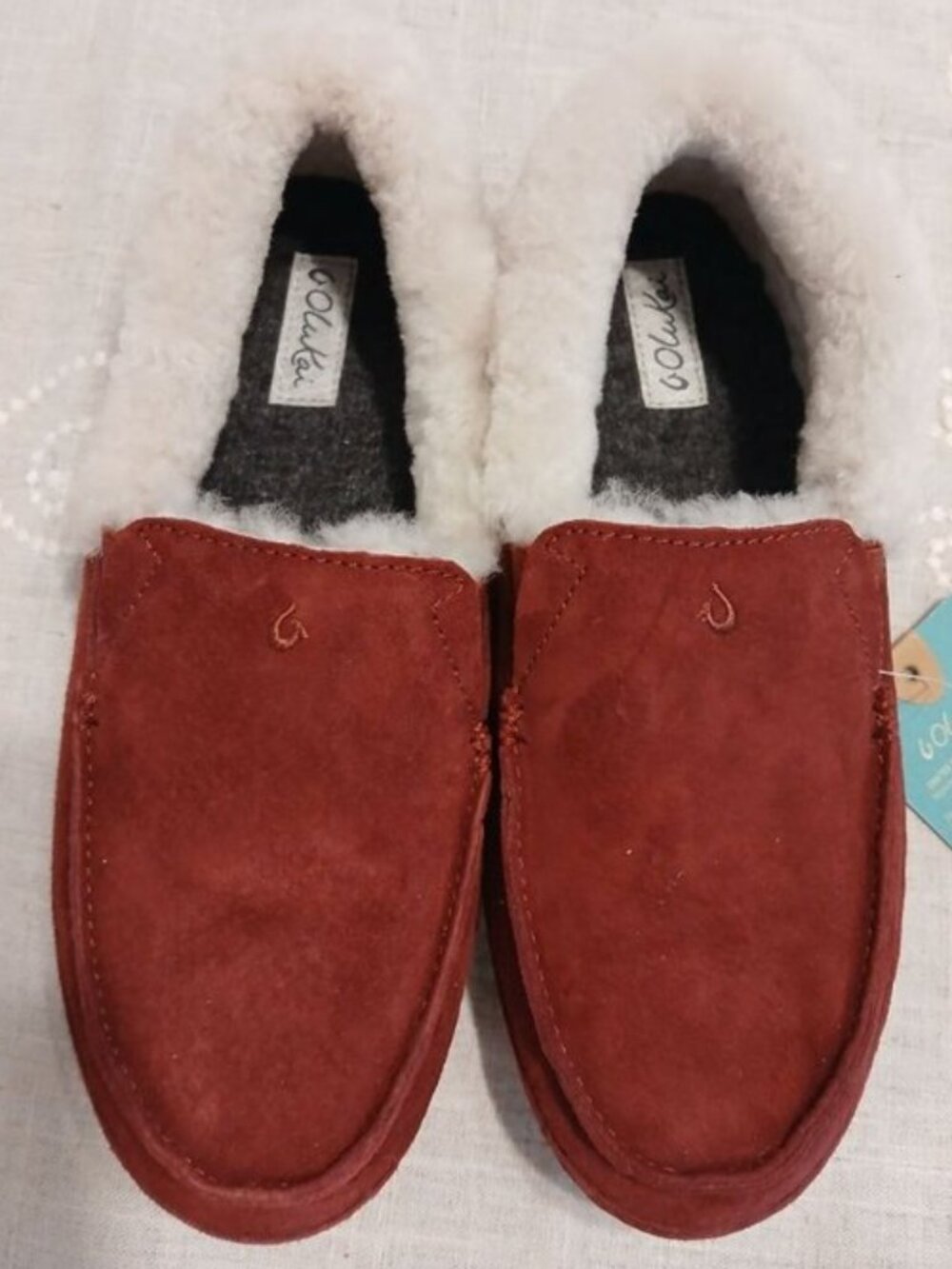 OluKai Ku'una Lilikoi Burgundy Suede Shearling Moccasin Slippers 8 NWT